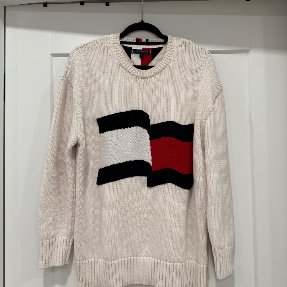 Tommy Hilfiger Cream Crewneck Sweater with Black & Red Flag Motif